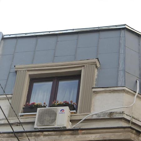 Studio Yellow - Piata Victoriei Bukarest Exterior foto